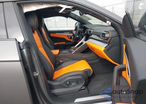 2021 Lamborghini Urus Graphite Capsule/Pearl Capsule z USA, uszkodzony, nr VIN ZPBUA1ZLXMLA15796